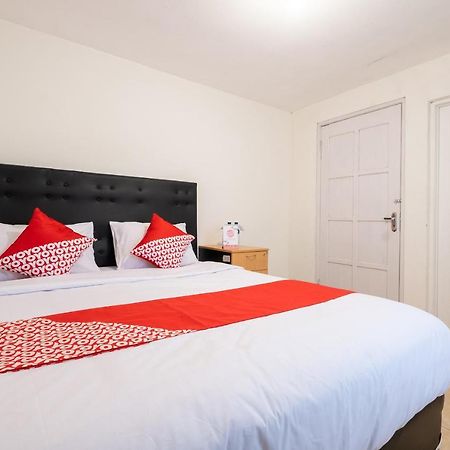 Oyo 2173 Bnv House Babarsari Hotel Maguwo Екстериор снимка