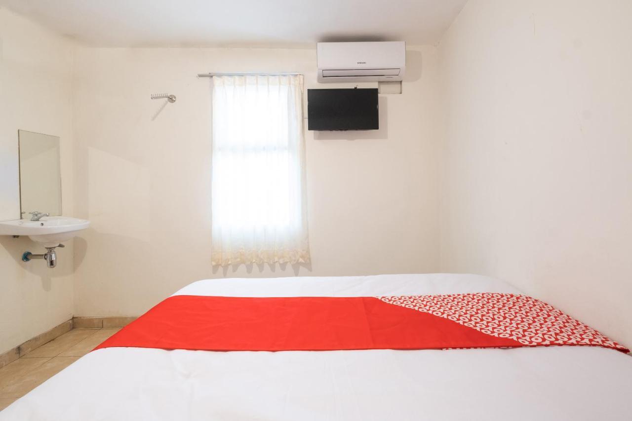 Oyo 2173 Bnv House Babarsari Hotel Maguwo Екстериор снимка